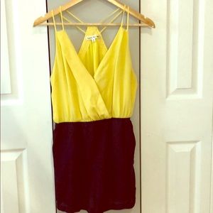 📢📢💛Strappy Short Romper